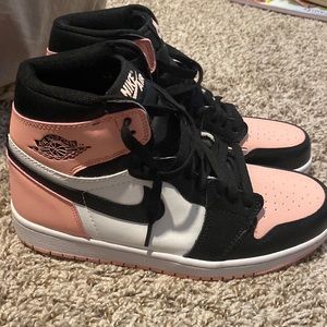 pink & black air jordan 1s